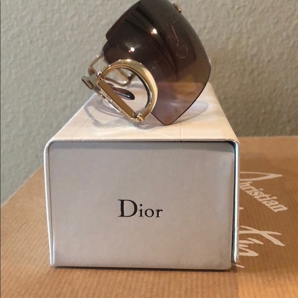 Gold Dior sunglasses - Picture 2 of 8